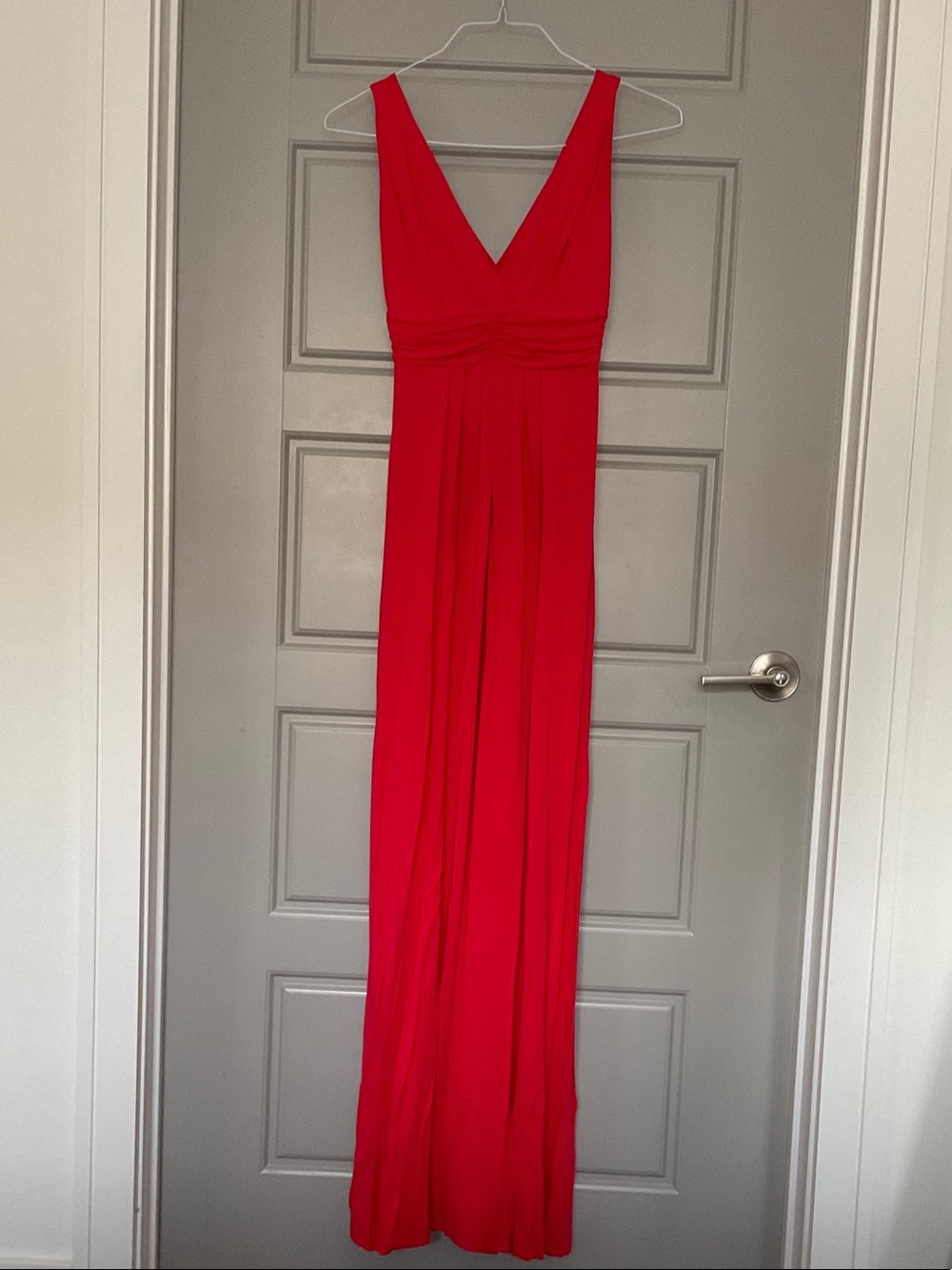 Red Sleeveless V-Neck Dress